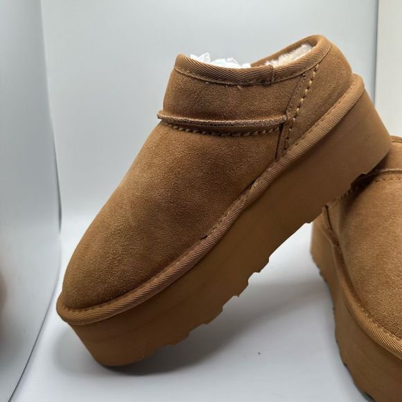 CUSHIONAIRE Women's Genuine Suede Cozy Mule Platform +Memory Foam 8.5 CHESNUT - Picture 7 of 8